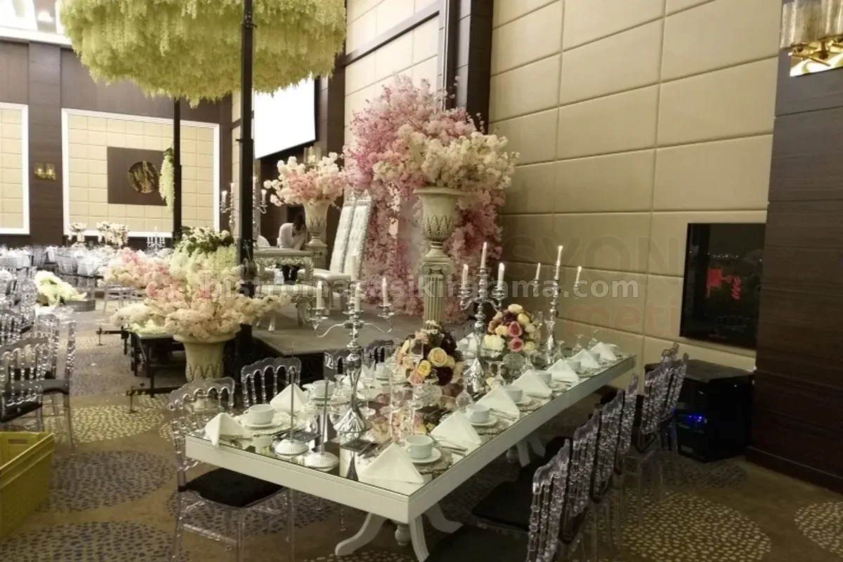 Lüks Lake Nikah Masası Kiralama