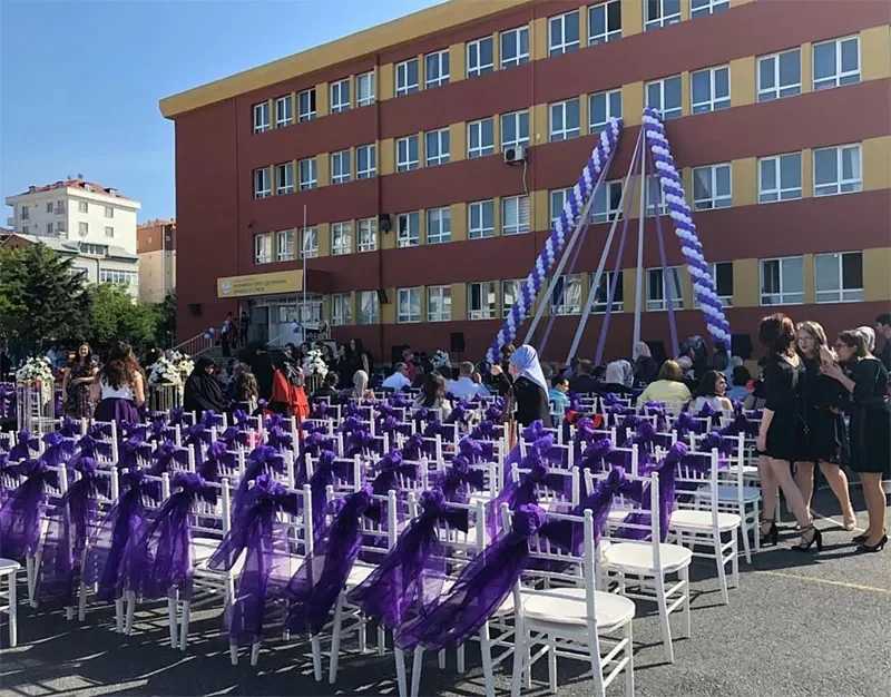 Mezuniyet Töreni Mor Sandalye Kampusu - Mezuniyet Organizasyonu