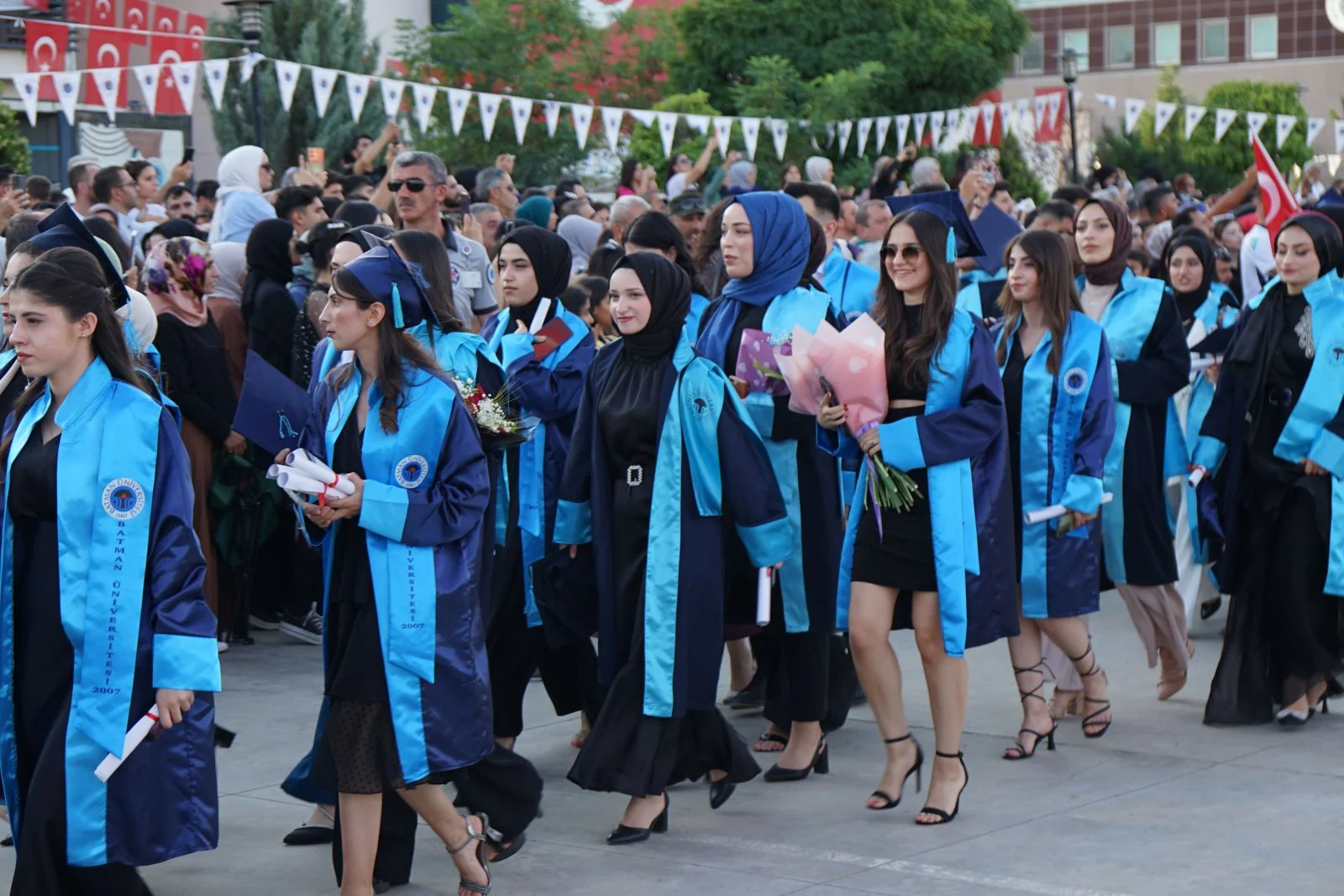 Universite Mezuniyet Töreni Kep ve Cuppe - Mezuniyet Organizasyonu